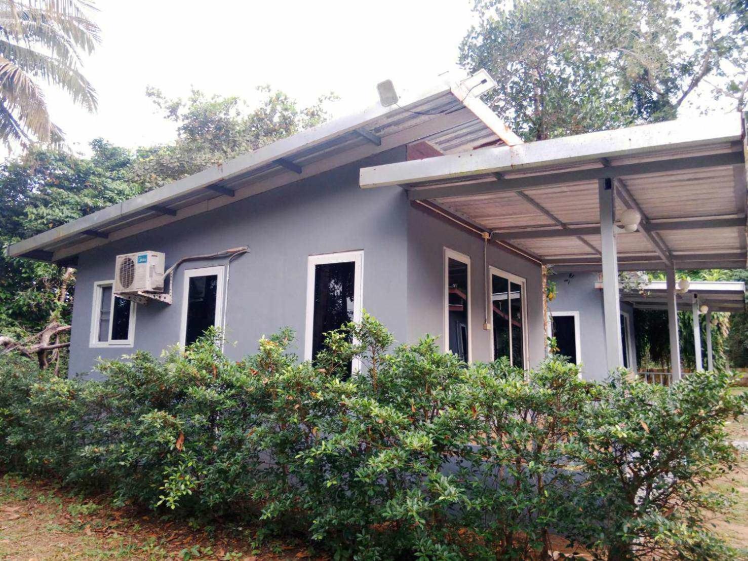 Family Resort Koh Phayam Exterior photo